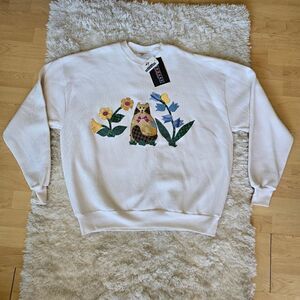 Vintage JERZEES Women's Sweater White‎ Size XL Y2K  Cat Print.  90s